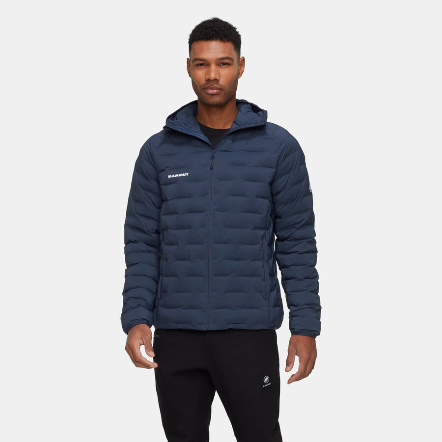 sender in hooded jacket men vin