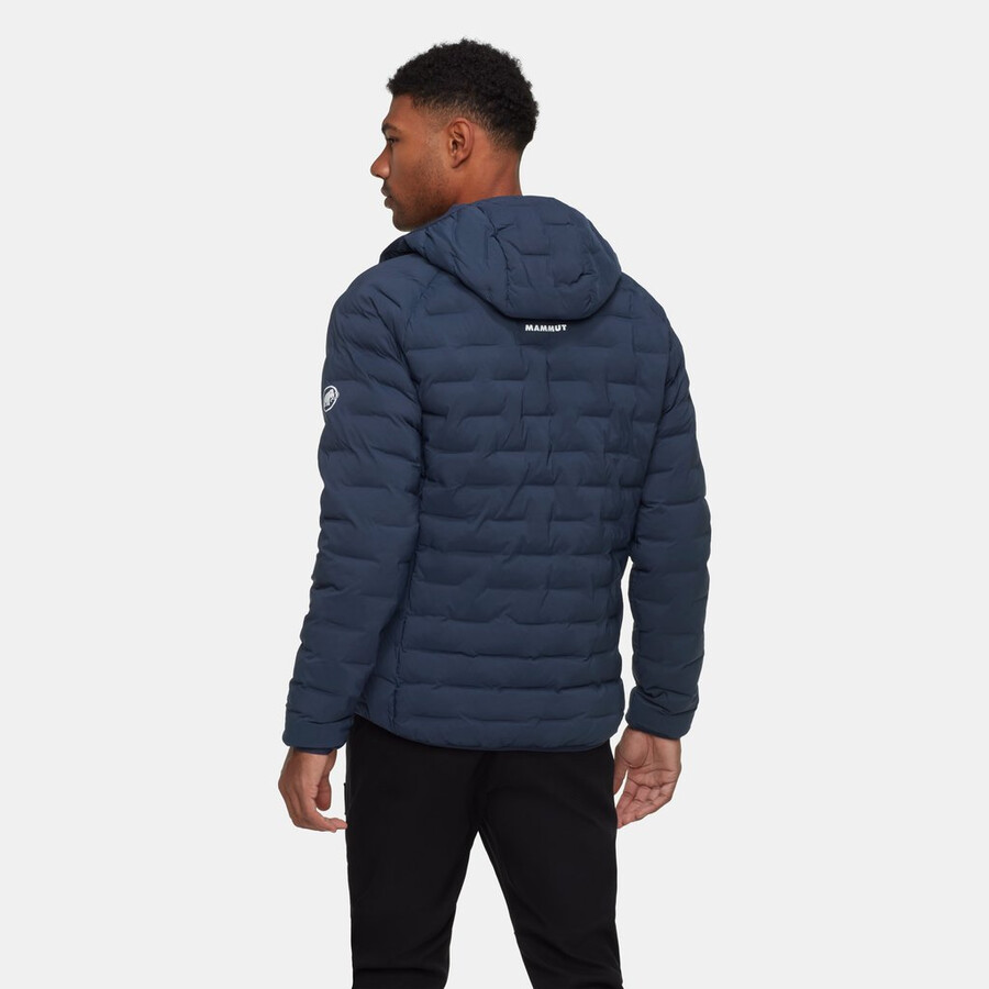 sender in hooded jacket men vin