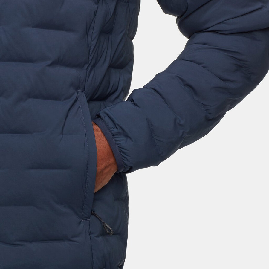 sender in hooded jacket men vin