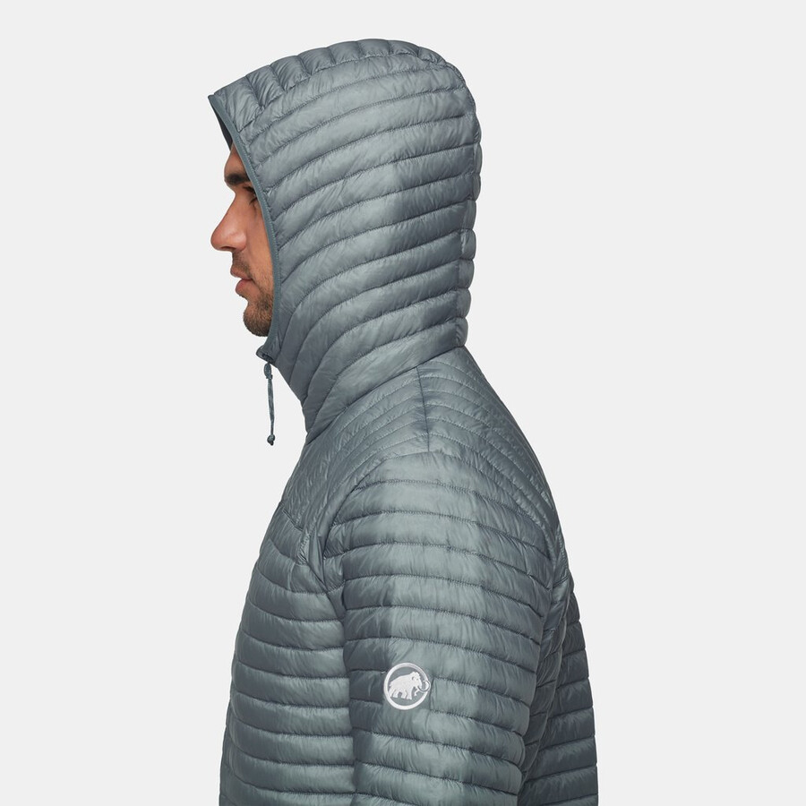 broad peak light in hooded jacket men pinea