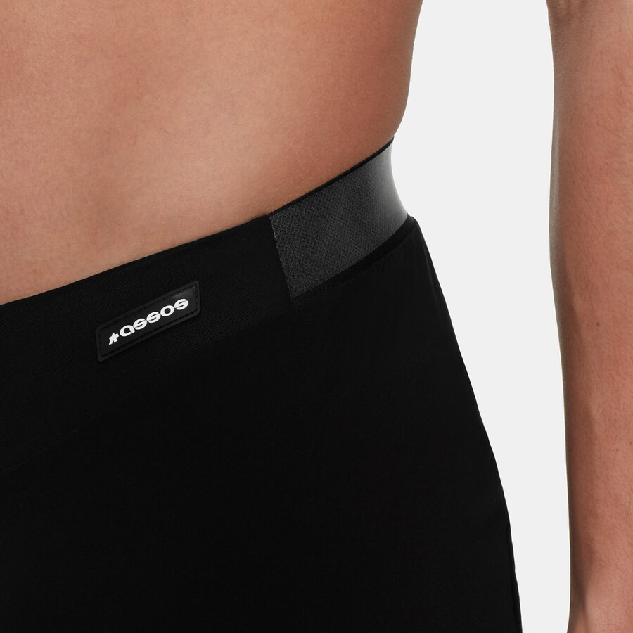 assos x mammut tactica cargoshort t3 zwart