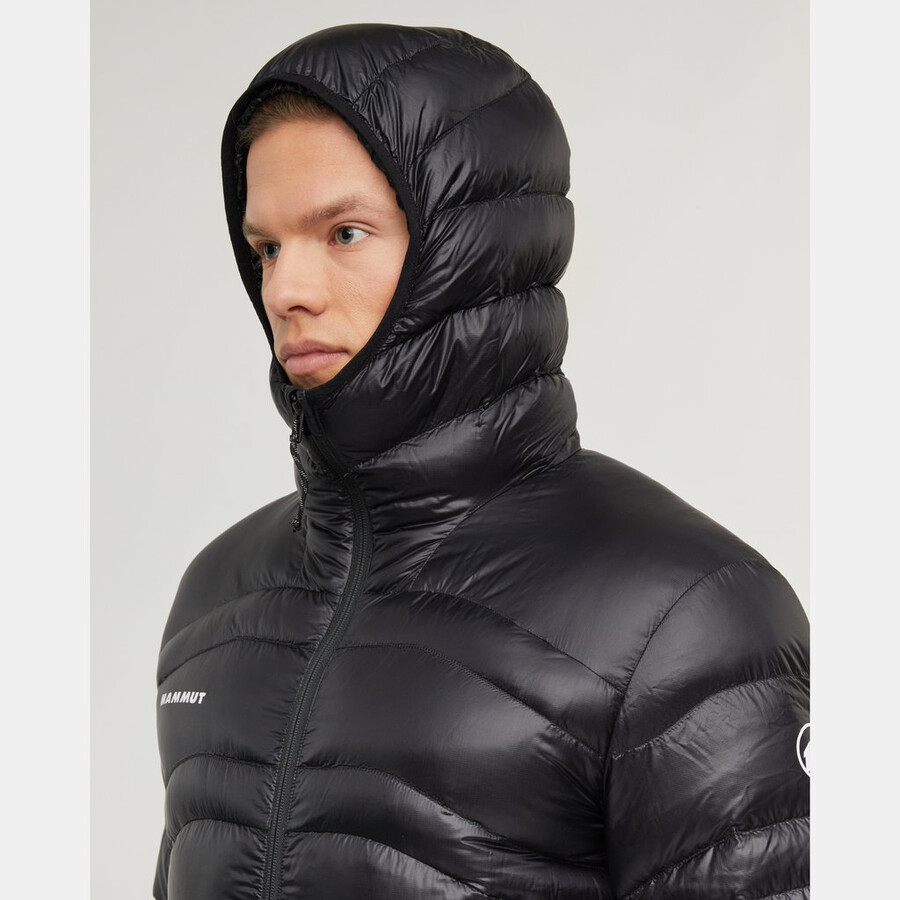 valley light in hooded jacket men creas black